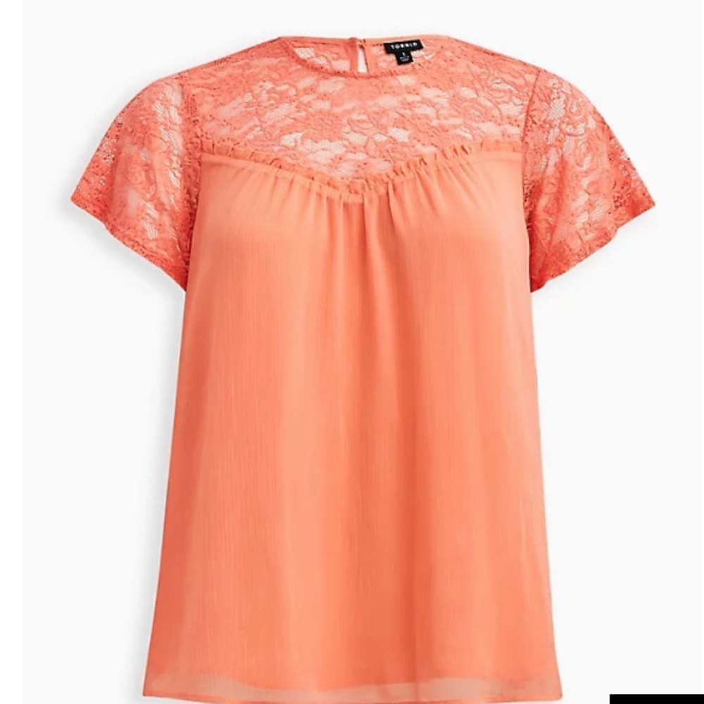 NWT TORRID CORAL CRINKLE CHIFFON LACE BLOUSE. Size 18/20